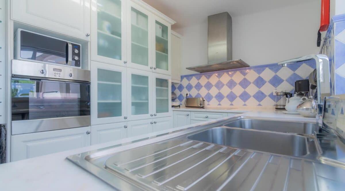 Villa Prado - Beautiful Beachfront Villa 阿尔布费拉 外观 照片